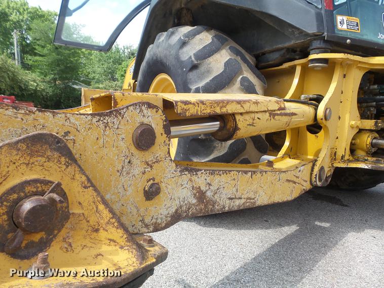 image for item DC7284 2006 John Deere 310SG backhoe