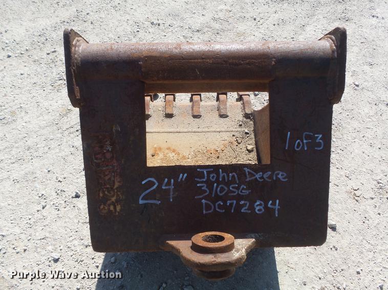 image for item DC7284 2006 John Deere 310SG backhoe