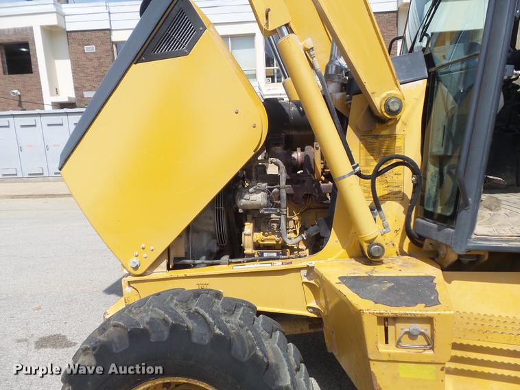 image for item DC7284 2006 John Deere 310SG backhoe