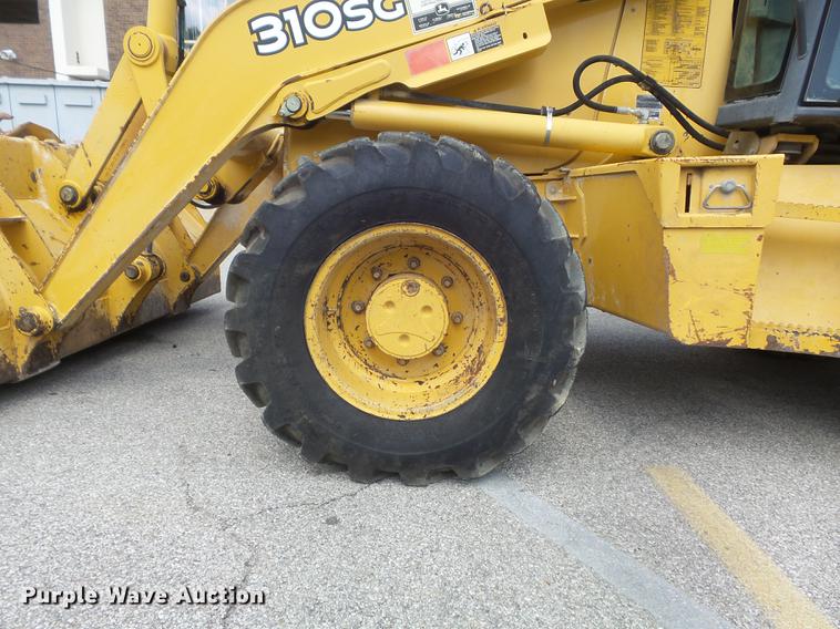 image for item DC7284 2006 John Deere 310SG backhoe