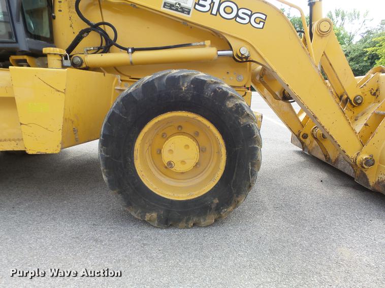 image for item DC7284 2006 John Deere 310SG backhoe