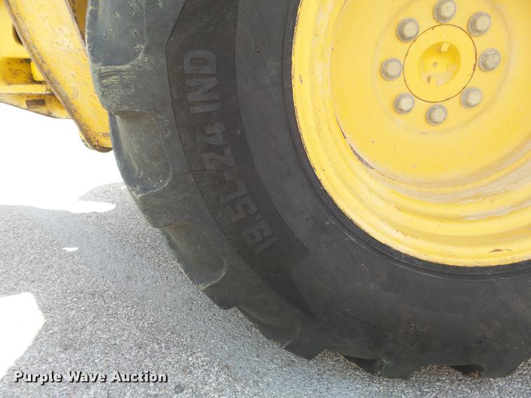 image for item DC7284 2006 John Deere 310SG backhoe