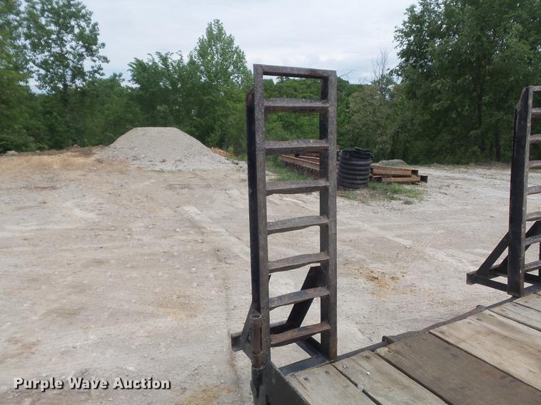 image for item DC7286 2003 Cronkhite 2600EWA utility trailer