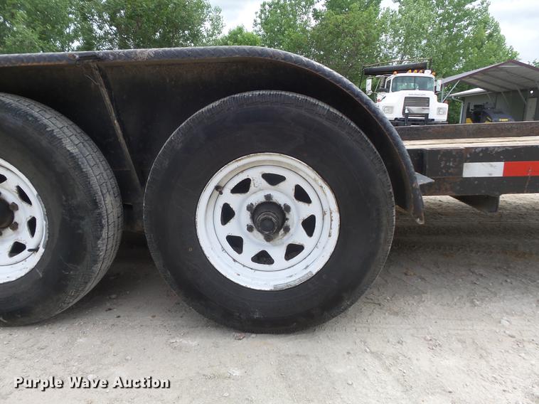 image for item DC7286 2003 Cronkhite 2600EWA utility trailer