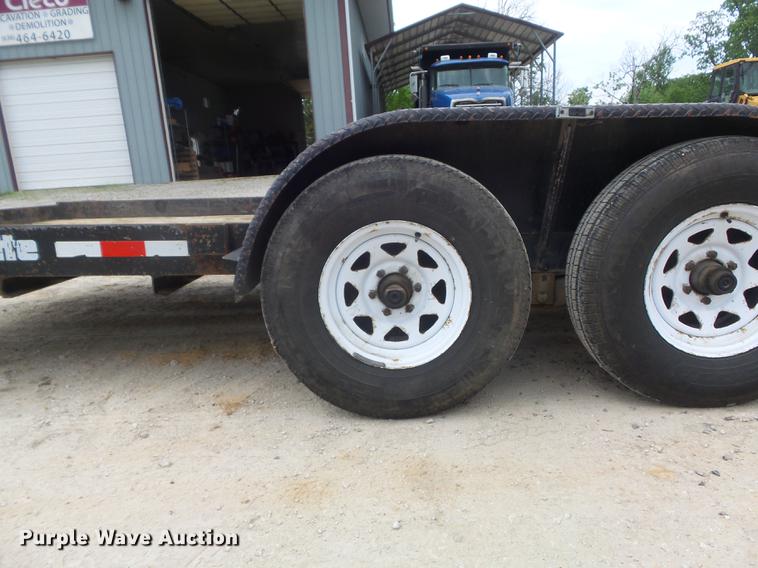 image for item DC7286 2003 Cronkhite 2600EWA utility trailer