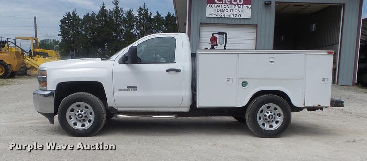 image for item DC7287 2015 Chevrolet Silverado 3500HD utility bed pickup truck