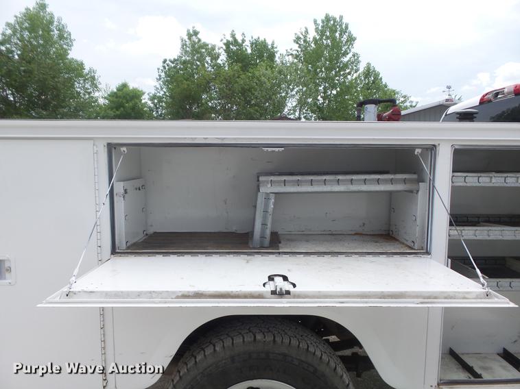 image for item DC7287 2015 Chevrolet Silverado 3500HD utility bed pickup truck