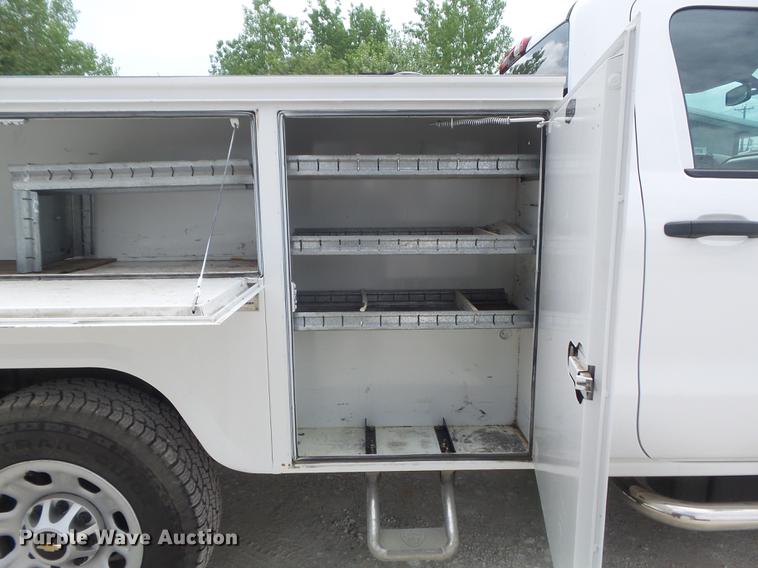 image for item DC7287 2015 Chevrolet Silverado 3500HD utility bed pickup truck