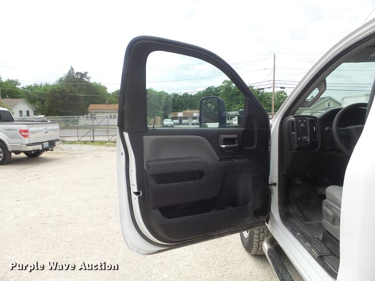 image for item DC7287 2015 Chevrolet Silverado 3500HD utility bed pickup truck