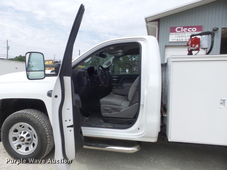 image for item DC7287 2015 Chevrolet Silverado 3500HD utility bed pickup truck