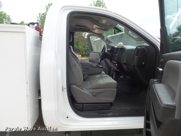 image for item DC7287 2015 Chevrolet Silverado 3500HD utility bed pickup truck