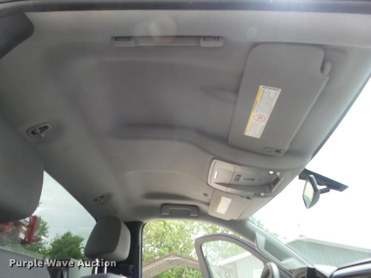 image for item DC7287 2015 Chevrolet Silverado 3500HD utility bed pickup truck