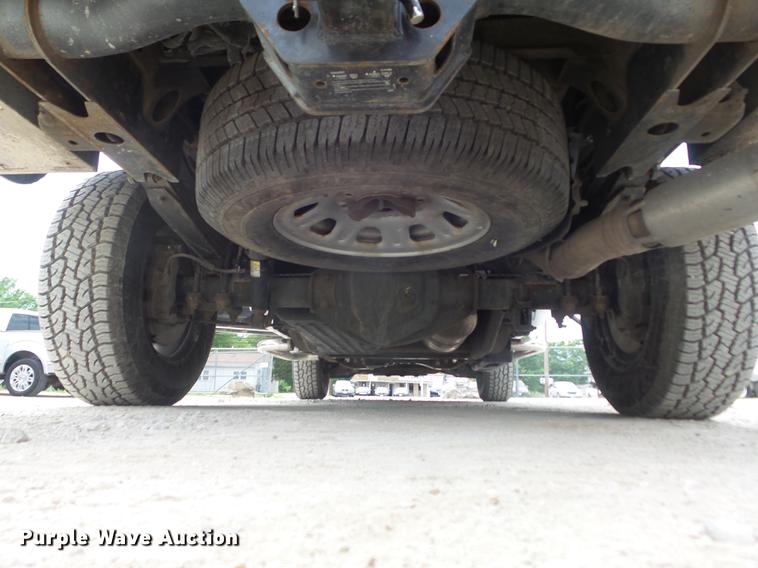 image for item DC7287 2015 Chevrolet Silverado 3500HD utility bed pickup truck