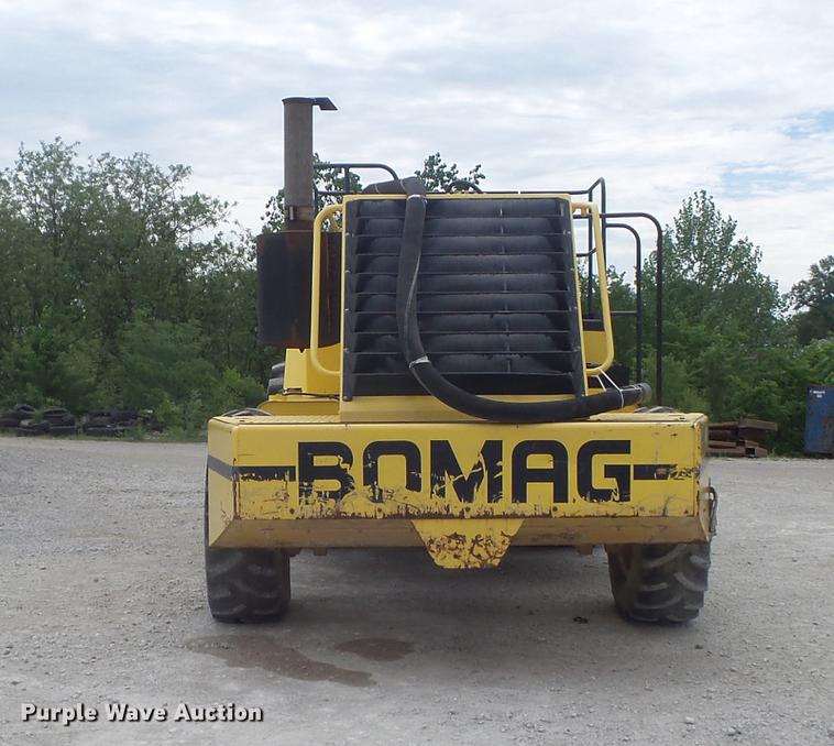 image for item DC7289 2011 Bomag MPH362R-2 recycler / stabilizer