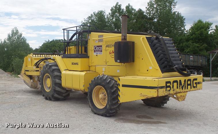 image for item DC7289 2011 Bomag MPH362R-2 recycler / stabilizer