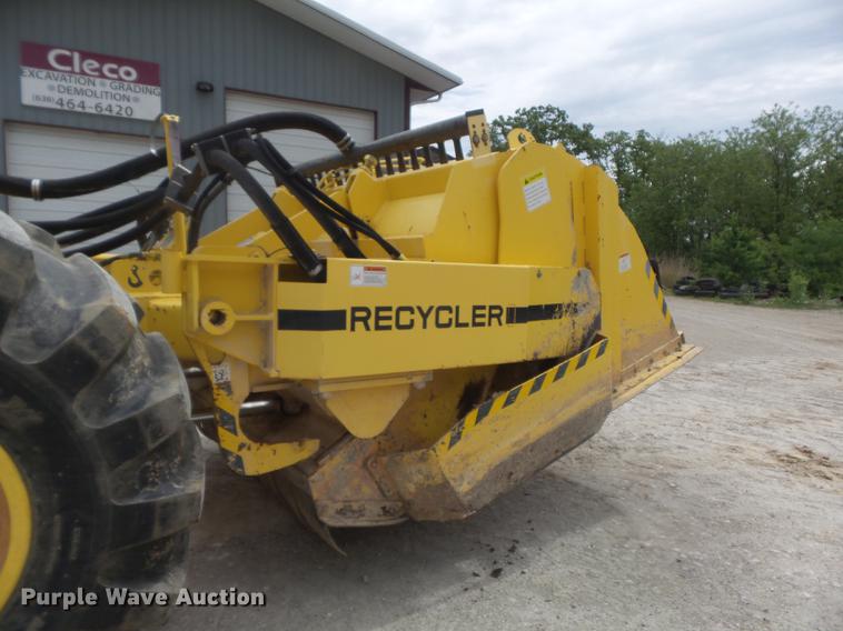 image for item DC7289 2011 Bomag MPH362R-2 recycler / stabilizer