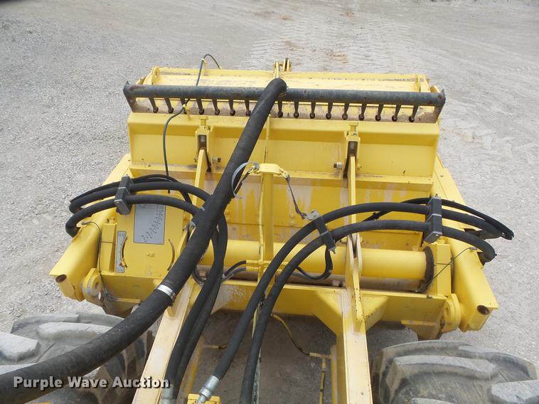 image for item DC7289 2011 Bomag MPH362R-2 recycler / stabilizer