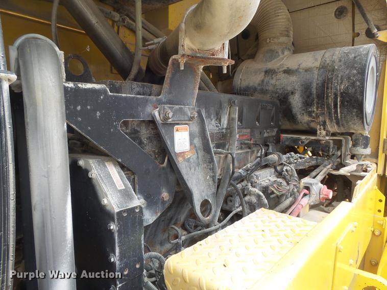 image for item DC7289 2011 Bomag MPH362R-2 recycler / stabilizer