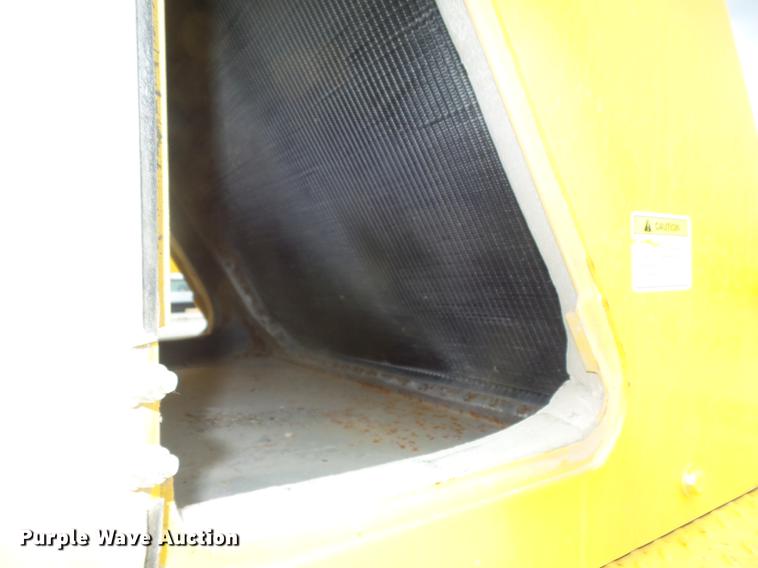 image for item DC7289 2011 Bomag MPH362R-2 recycler / stabilizer