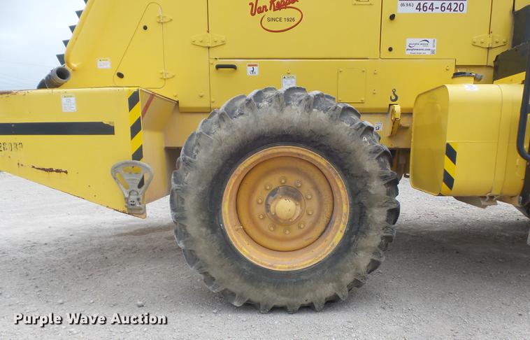 image for item DC7289 2011 Bomag MPH362R-2 recycler / stabilizer