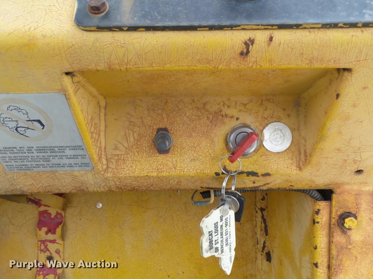 image for item DC7290 1988 Bomag BW213PDB single drum vibratory roller