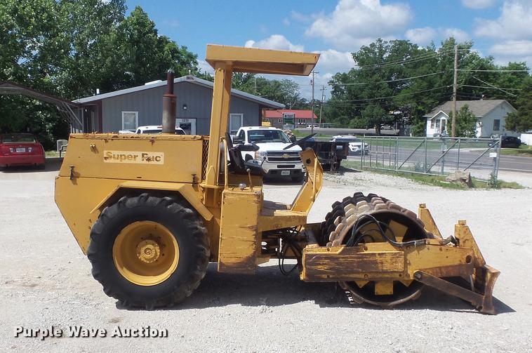 image for item DC7291 Super Pac 600P single drum vibratory roller