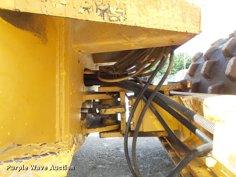 image for item DC7291 Super Pac 600P single drum vibratory roller