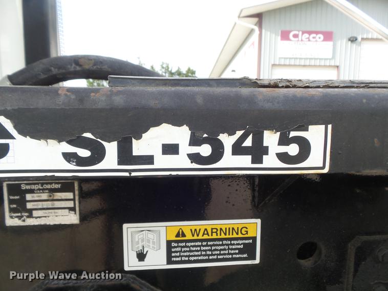 image for item DC7292 2007 Mack CV713 Granite hooklift truck