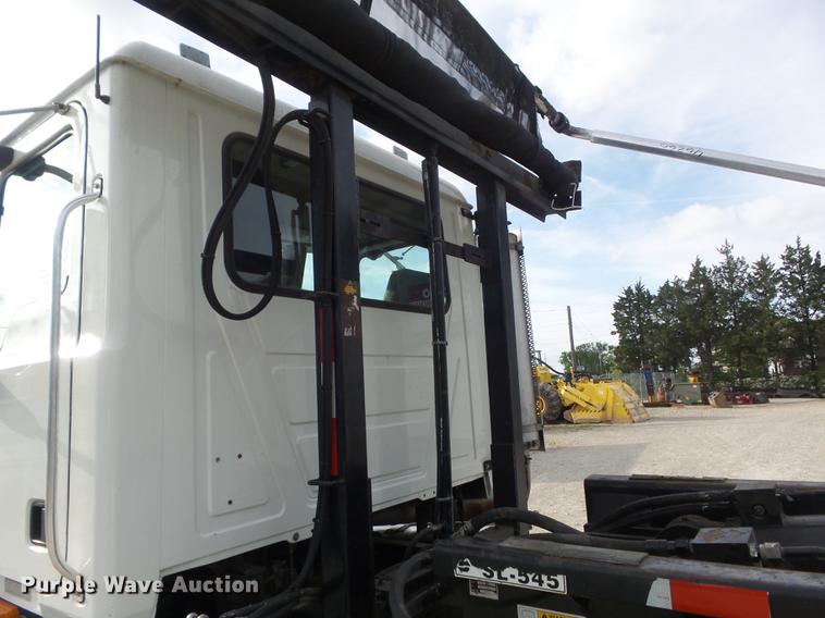 image for item DC7292 2007 Mack CV713 Granite hooklift truck