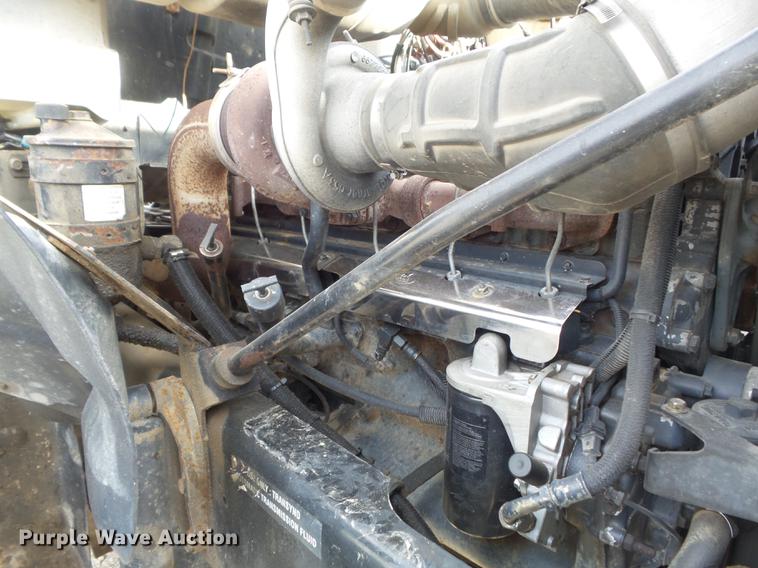 image for item DC7292 2007 Mack CV713 Granite hooklift truck