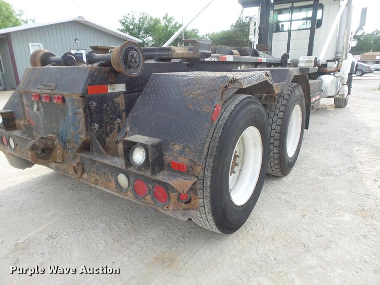 image for item DC7292 2007 Mack CV713 Granite hooklift truck