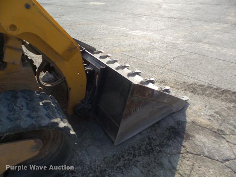 image for item DD7191 2015 Caterpillar 259D skid steer