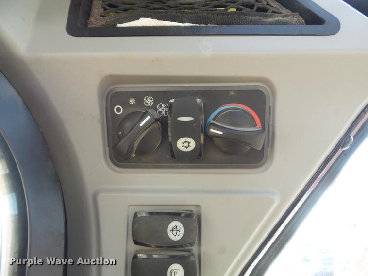 image for item DD7191 2015 Caterpillar 259D skid steer