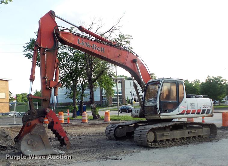 image for item DD7192 2003 Link Belt 210LX excavator