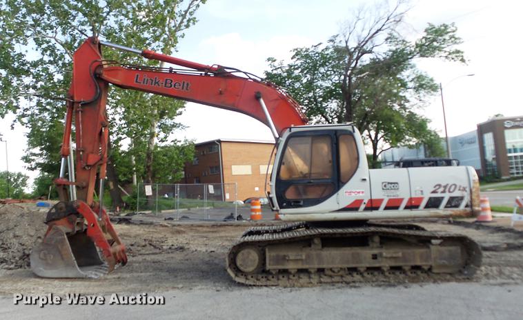 image for item DD7192 2003 Link Belt 210LX excavator