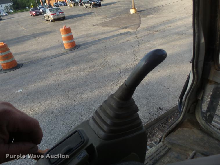 image for item DD7192 2003 Link Belt 210LX excavator