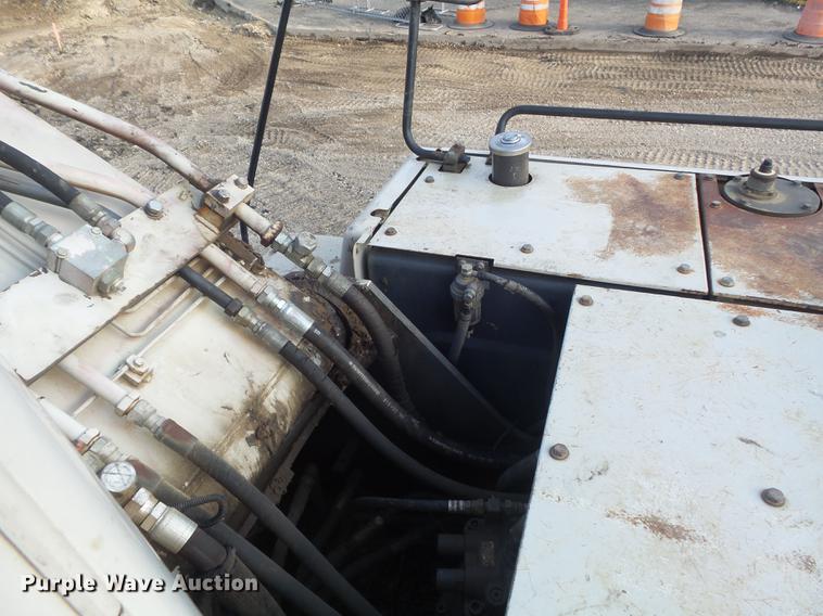 image for item DD7192 2003 Link Belt 210LX excavator