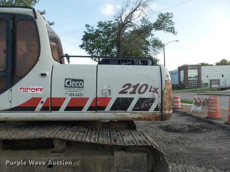 image for item DD7192 2003 Link Belt 210LX excavator