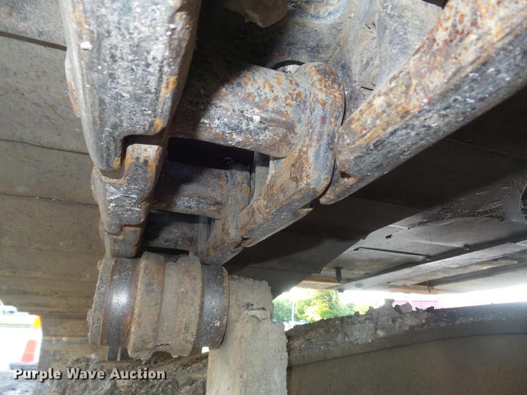 image for item DD7192 2003 Link Belt 210LX excavator