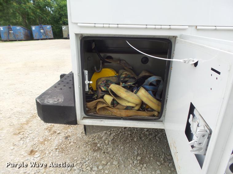 image for item DD7216 2011 Chevrolet Silverado 3500HD utility bed pickup truck