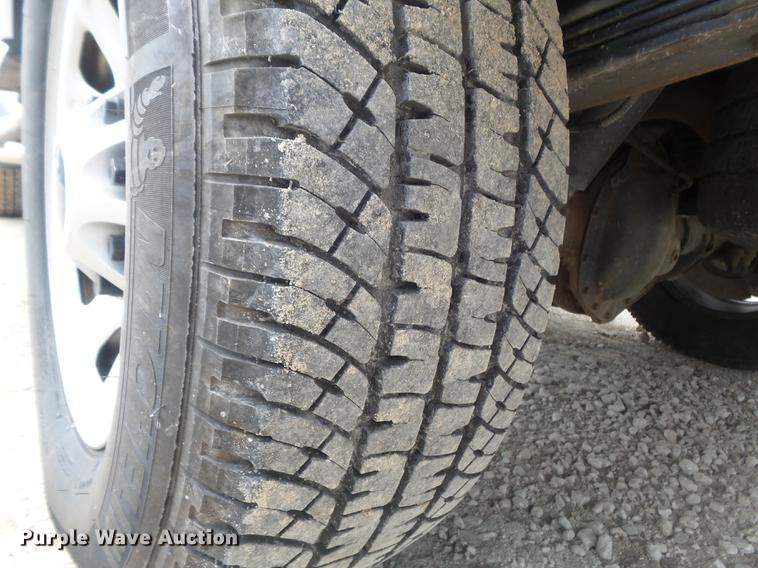 image for item DD7216 2011 Chevrolet Silverado 3500HD utility bed pickup truck