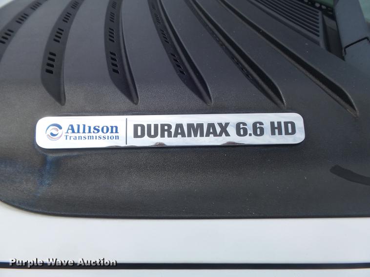 image for item DD7216 2011 Chevrolet Silverado 3500HD utility bed pickup truck