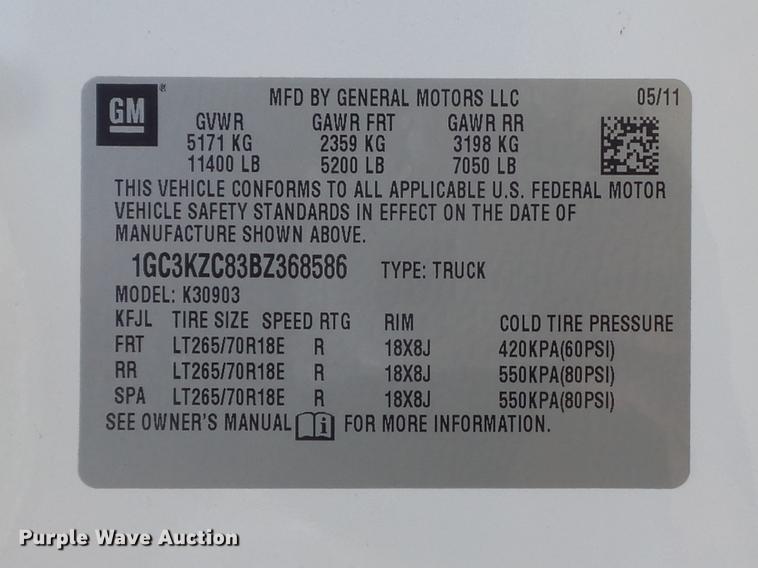 image for item DD7216 2011 Chevrolet Silverado 3500HD utility bed pickup truck