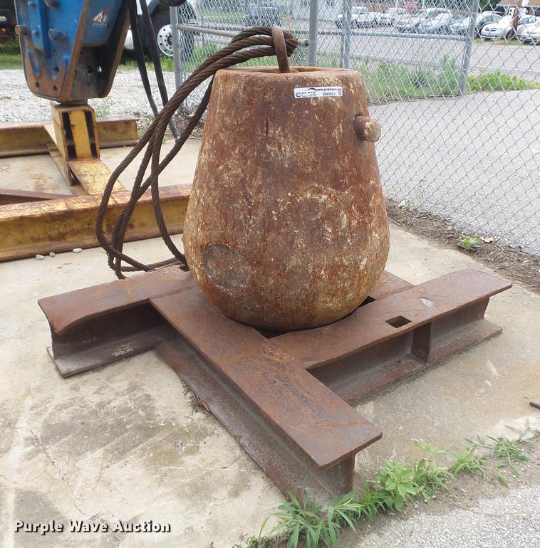 image for item DM9923 Wrecking ball