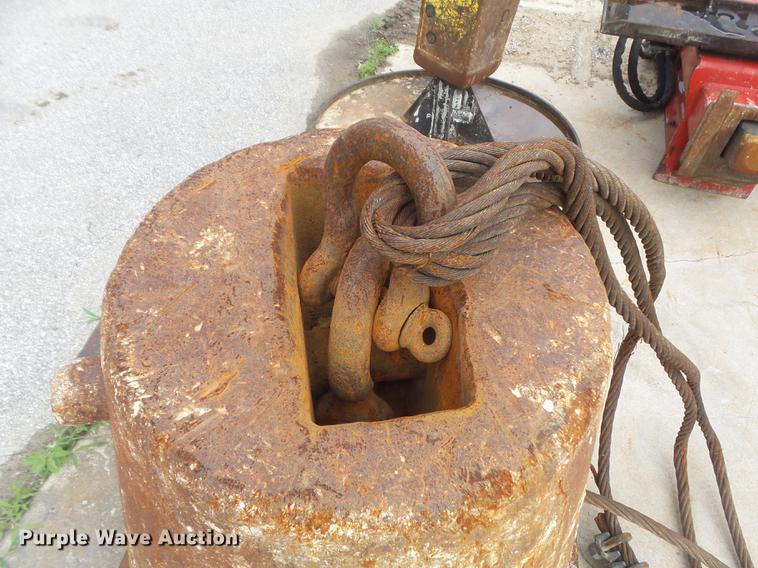 image for item DM9923 Wrecking ball