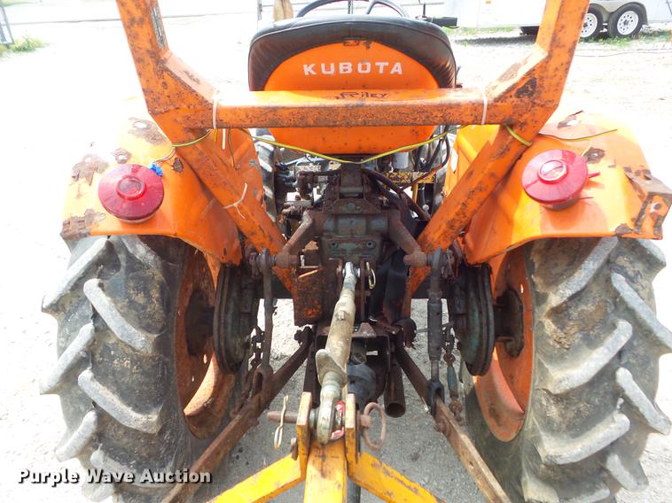 image for item DM9924 Kubota L185DT MFWD tractor