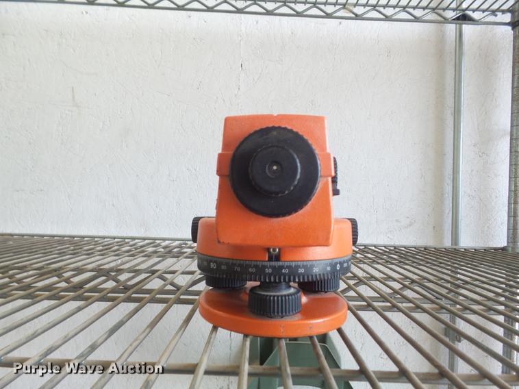 image for item DM9932 Surveying equipment