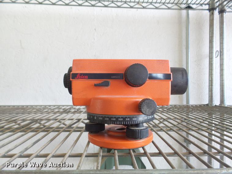 image for item DM9932 Surveying equipment