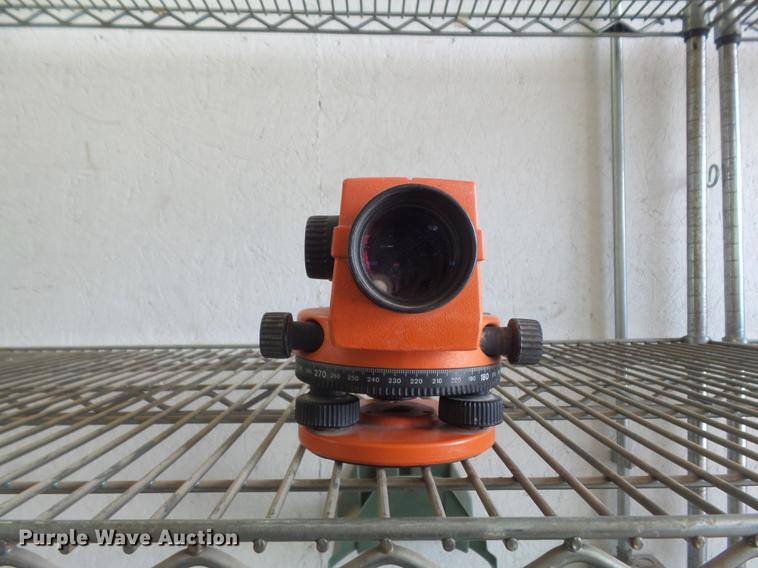 image for item DM9932 Surveying equipment