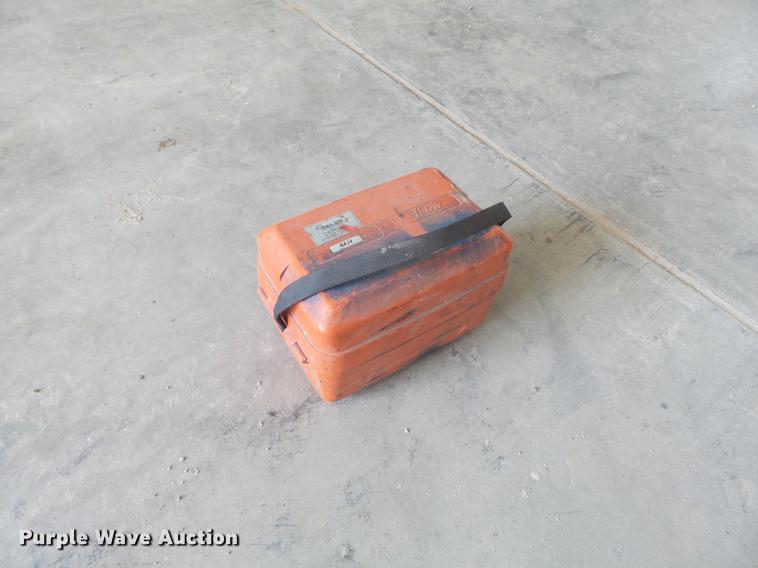 image for item DM9932 Surveying equipment